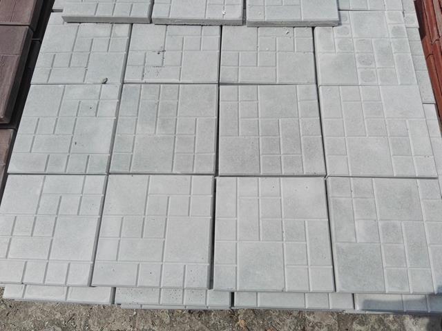 Płytka chodnikowa szara kratka 25x25x3 cm