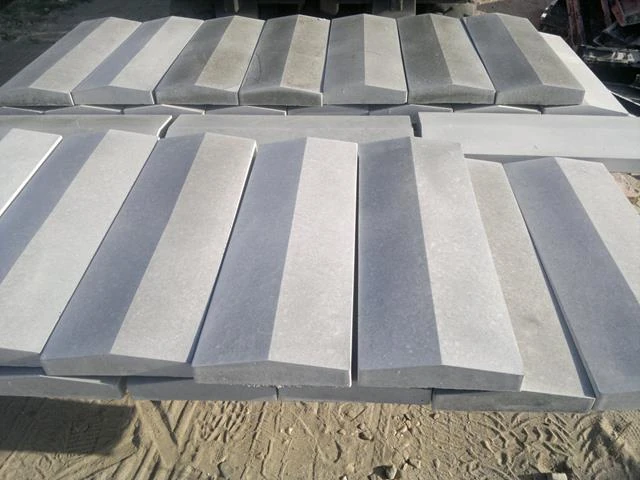 Daszek betonowy szary 50x18 cm