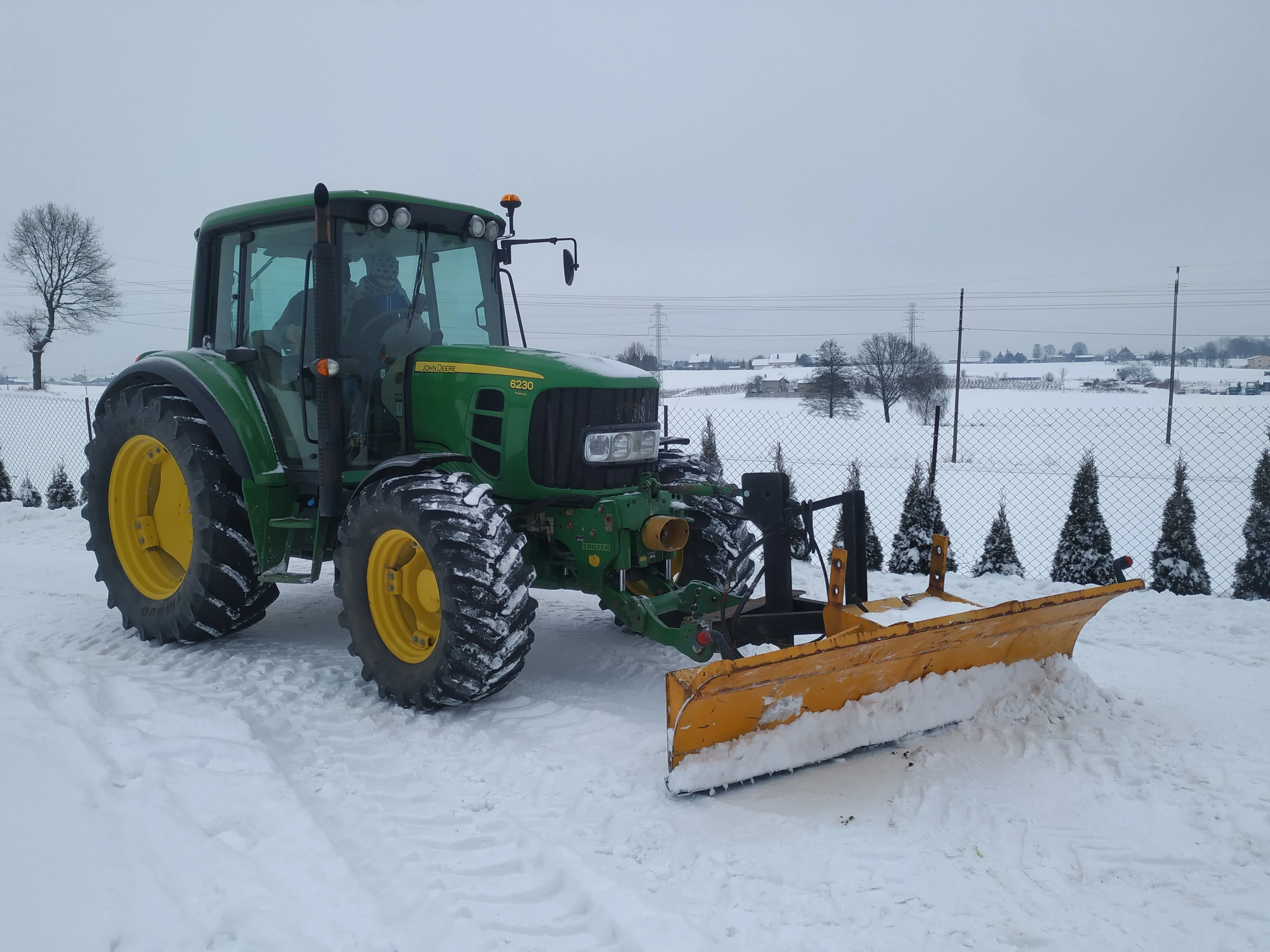Odśnieżanie John Deere 6230 Premium